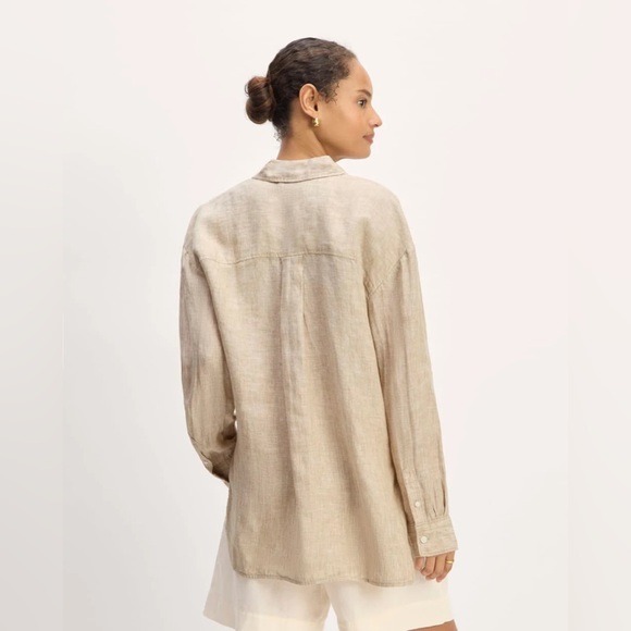 SOLD NWT Everlane The Boyfriend Shirt in Linen in Cornstalk Chambray Size M - Picture 4 of 9